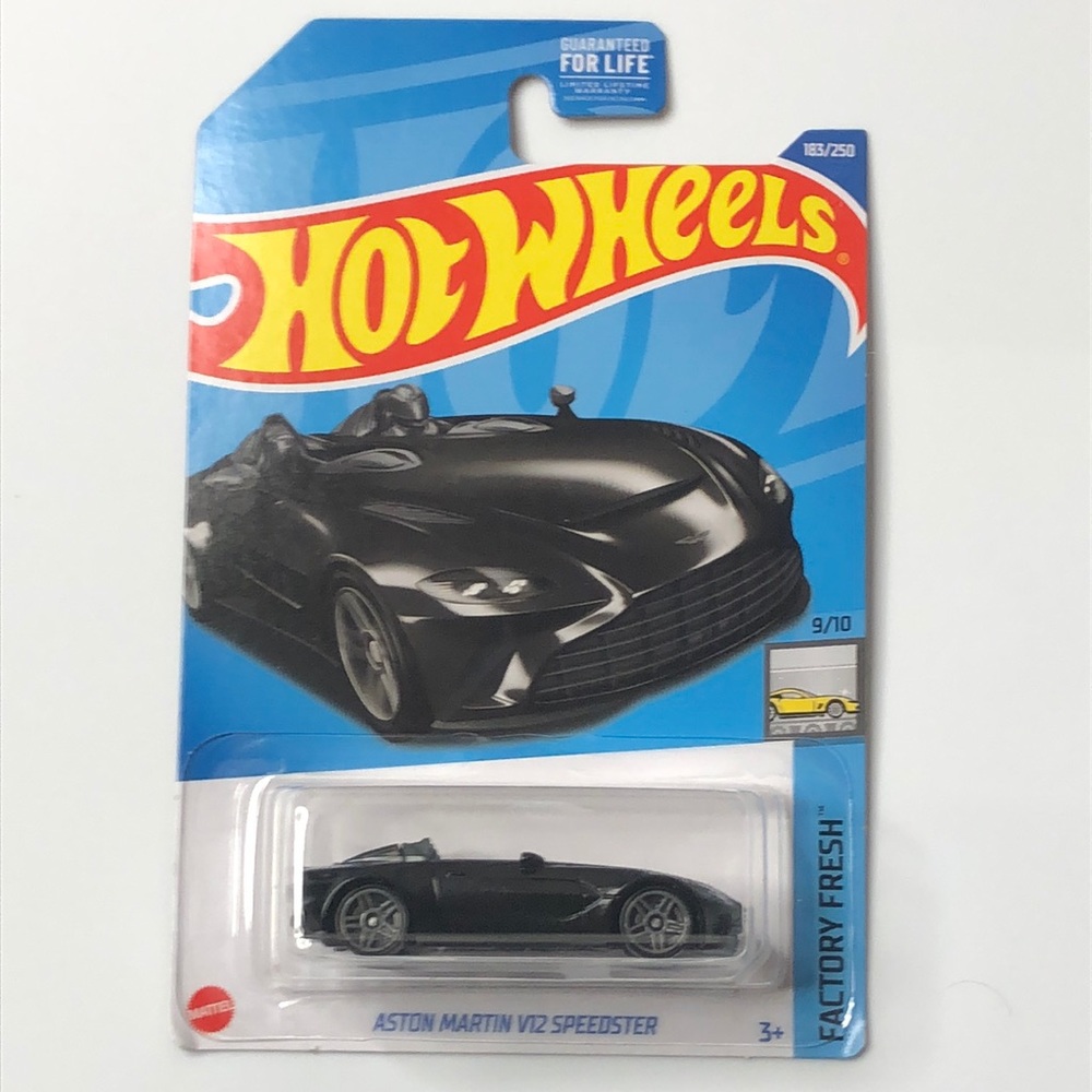 Aston Martin V 12 speedster